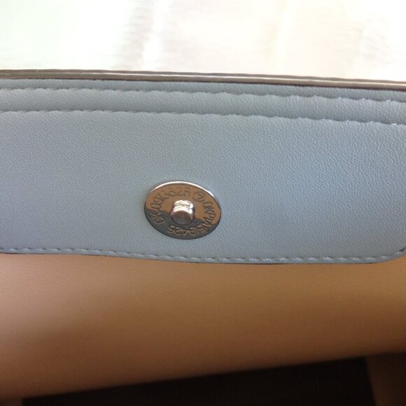 Bromen vegan  leather shoulder bag, blue ,snap closure, bottom feet studs ,NWOT - Picture 7 of 16